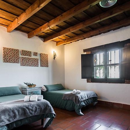 Hotel El Pueblo De Leo à Badajoz Extérieur photo