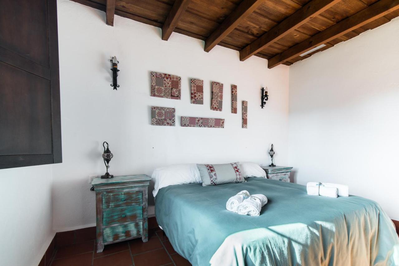 Hotel El Pueblo De Leo à Badajoz Extérieur photo