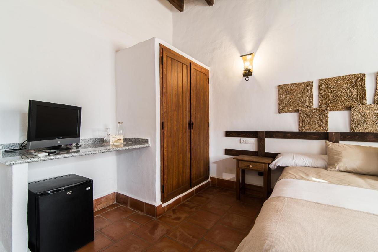 Hotel El Pueblo De Leo à Badajoz Extérieur photo