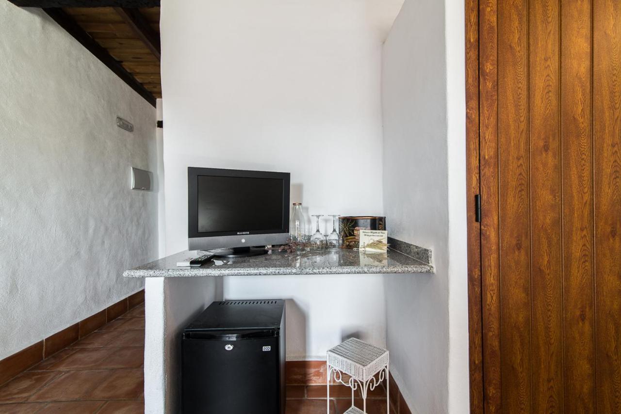 Hotel El Pueblo De Leo à Badajoz Extérieur photo